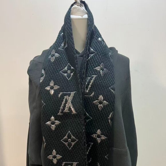 Louis Vuitton LV Monogram Logomania Shine Black Scarf Brand New - Picture 2 of 6